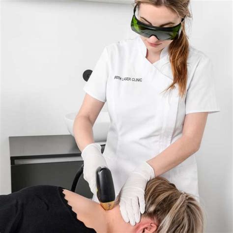 laser ontharen clinic.